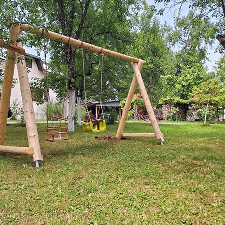 Apartment Jareb Слуни Экстерьер фото